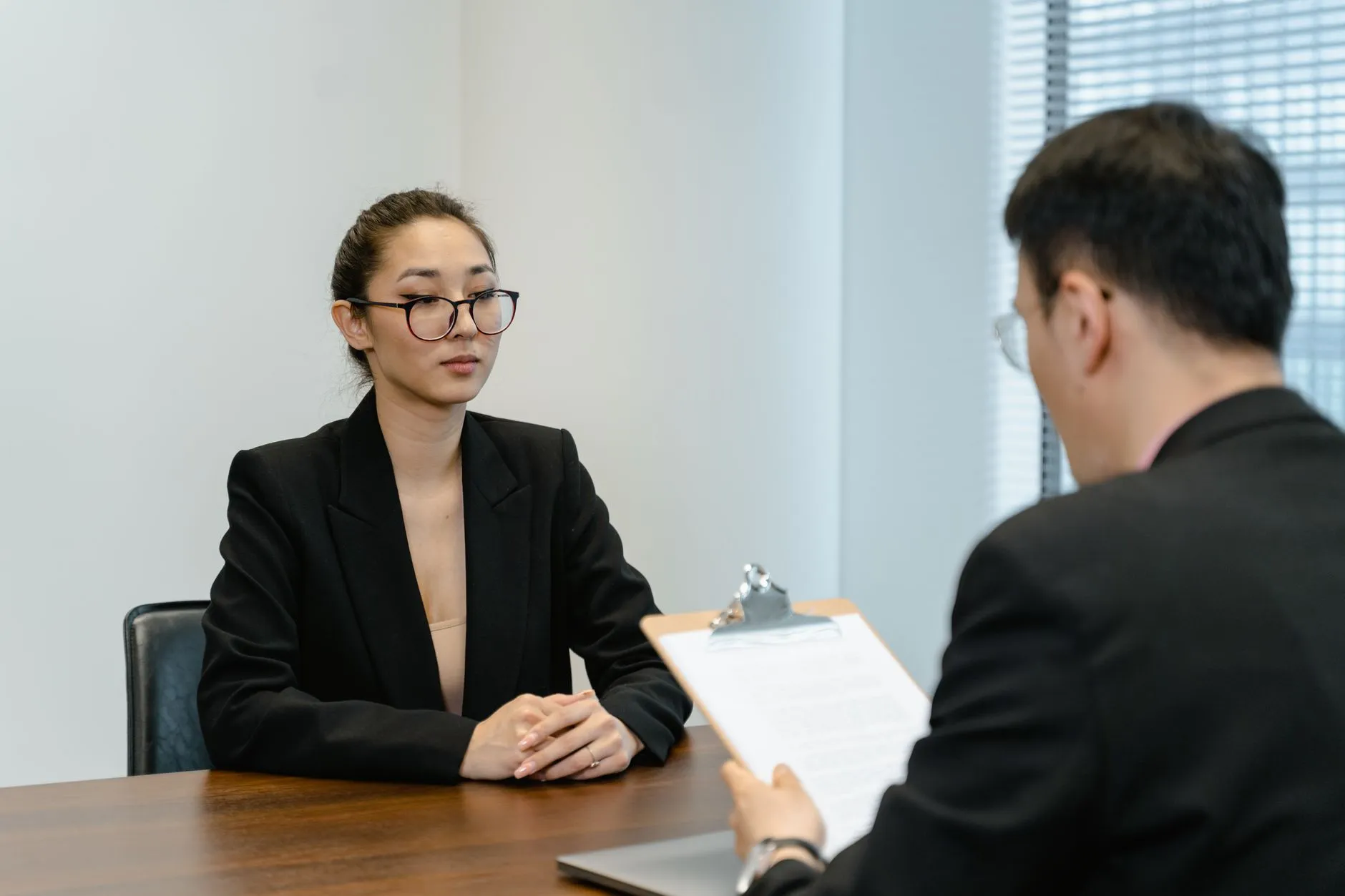 国产与进口毛囊提取仪在FUE技术中的性能对比研究